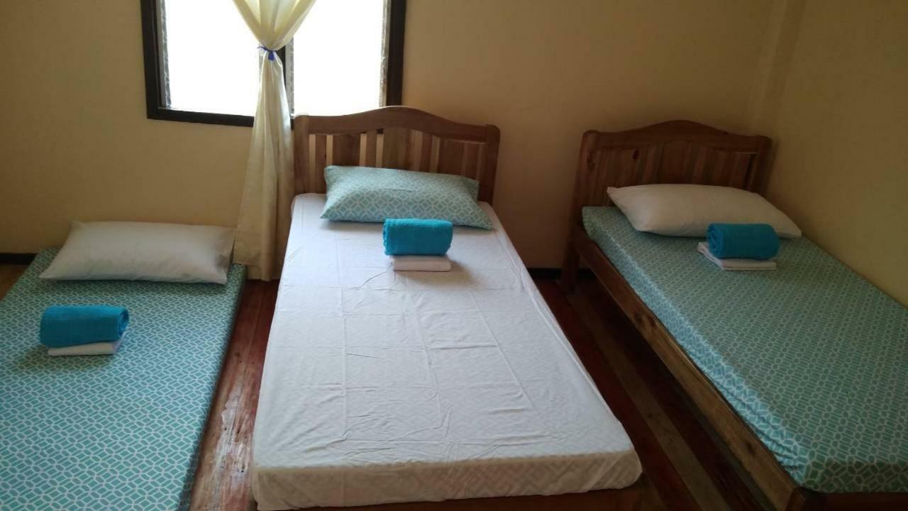 Nelmann'S Nipa Huts Otel San Vicente  Dış mekan fotoğraf
